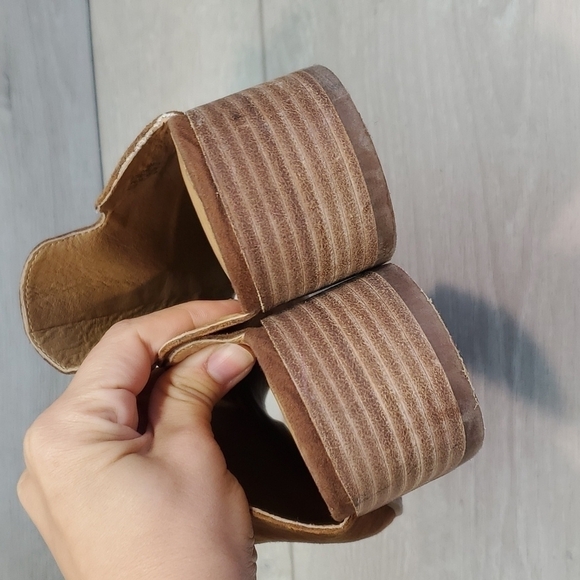 Lucky Brand "Like New" Noomrie Slide Suede Heeled  Sandals shoes sz 7M - Picture 6 of 13